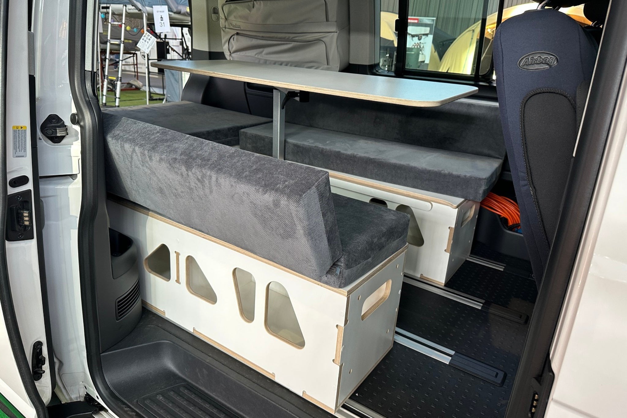 Moonbox Campingbox mit Tisch Van/Bus 124cm Modify Weiß
