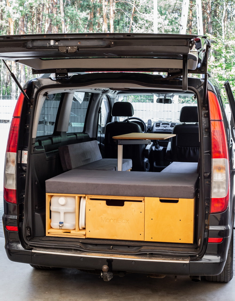 Moonbox Campingbox Système de couchage Cuisine de camping Van/Bus Type 119  Minicamper Camper Camper Module Matelas pliable Materaze Transporter Table  Premium : : Sports et Loisirs