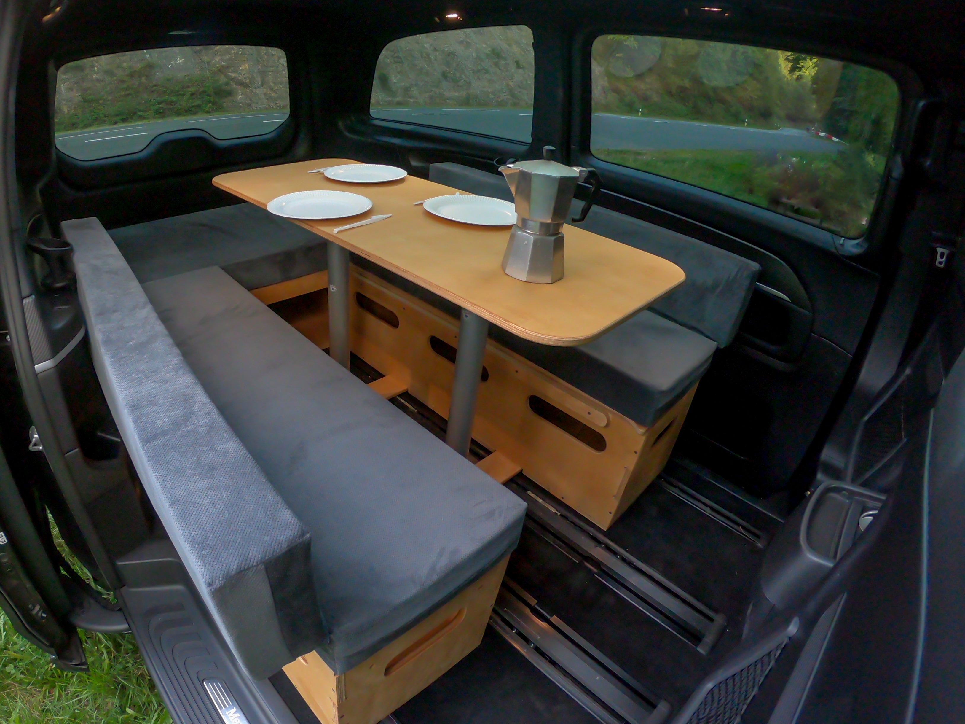Moonbox Campingbox mit Tisch Van/Bus 124cm Natur